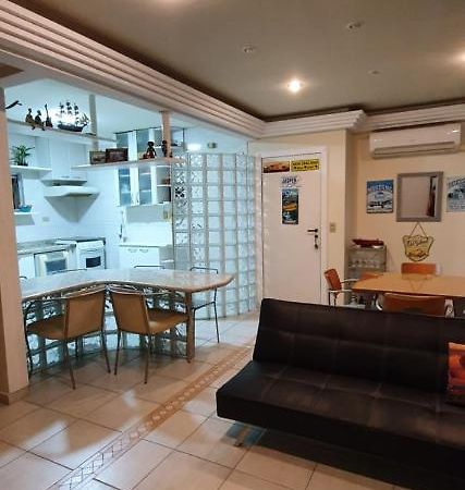 Cobertura Triplex Na Praia Da Enseada Гуаружа Экстерьер фото