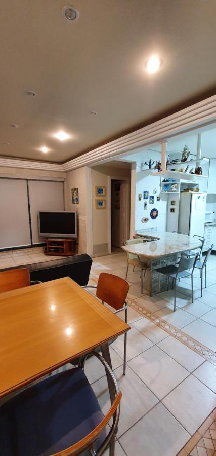 Cobertura Triplex Na Praia Da Enseada Гуаружа Экстерьер фото