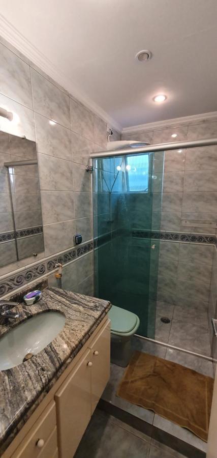 Cobertura Triplex Na Praia Da Enseada Гуаружа Экстерьер фото