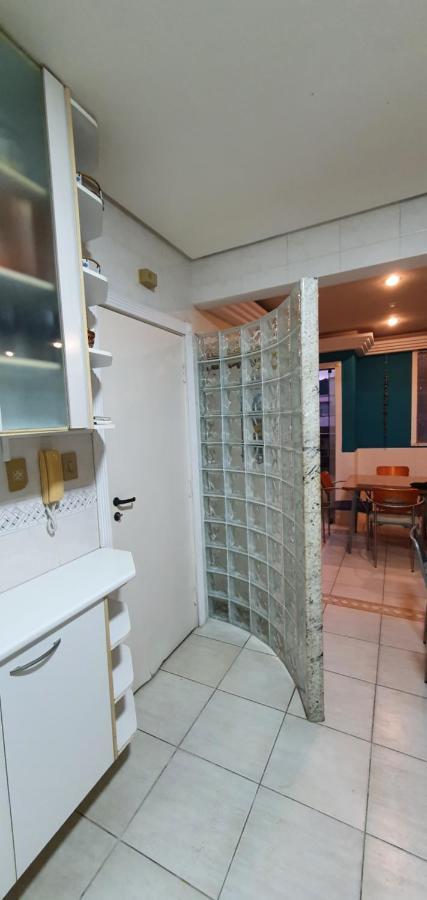 Cobertura Triplex Na Praia Da Enseada Гуаружа Экстерьер фото