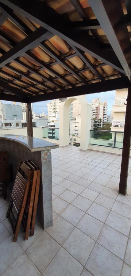 Cobertura Triplex Na Praia Da Enseada Гуаружа Экстерьер фото